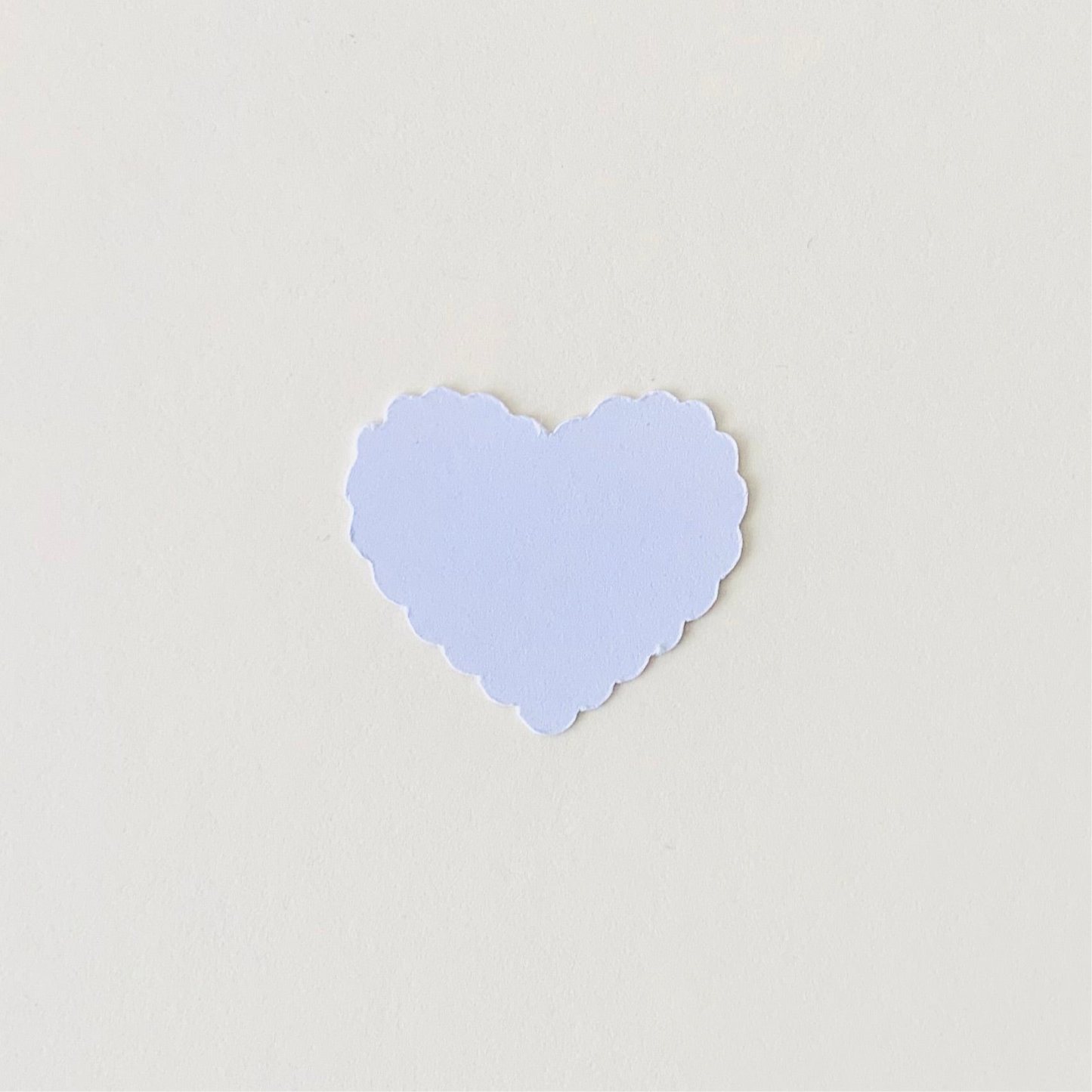White Scalloped Heart Confetti