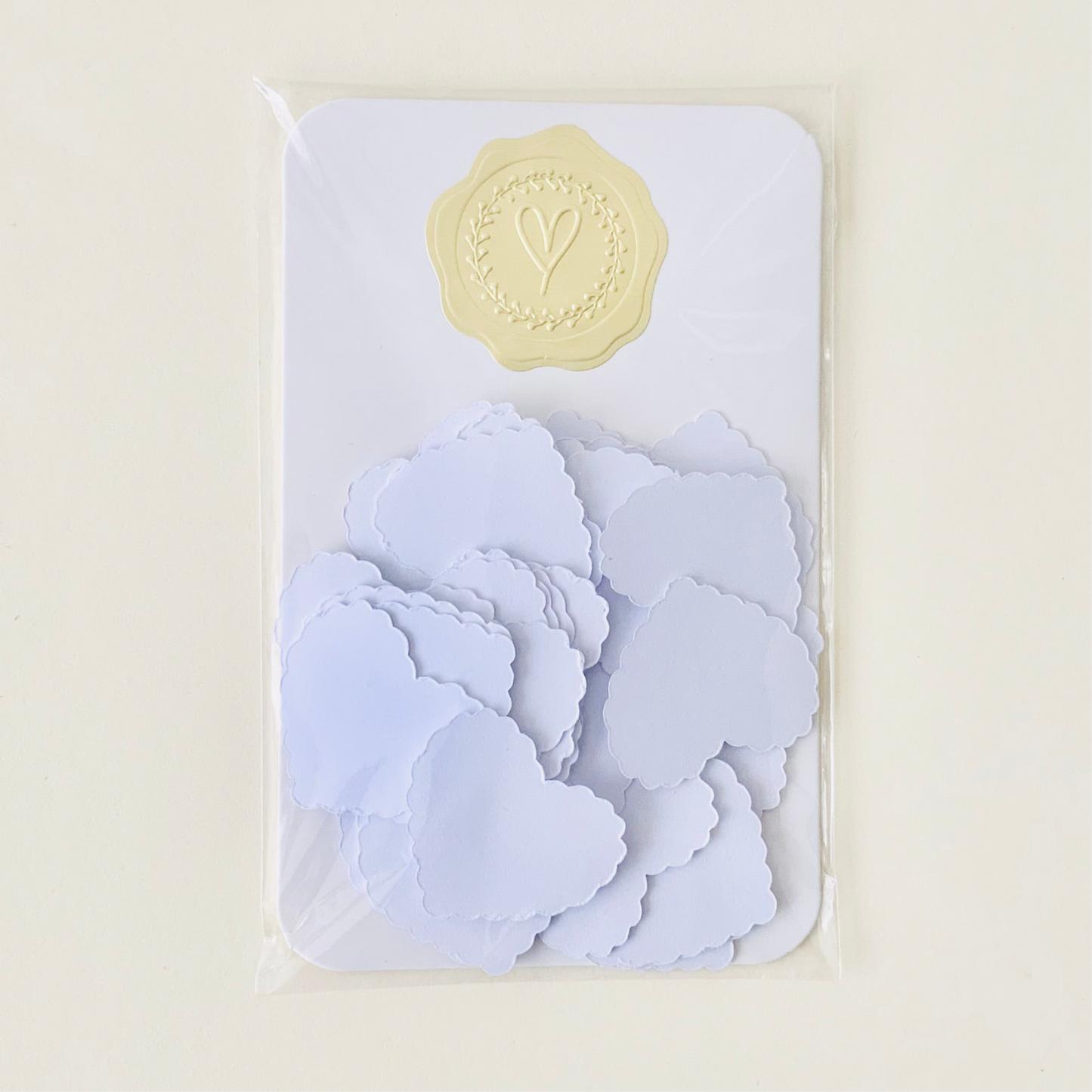 White Scalloped Heart Confetti